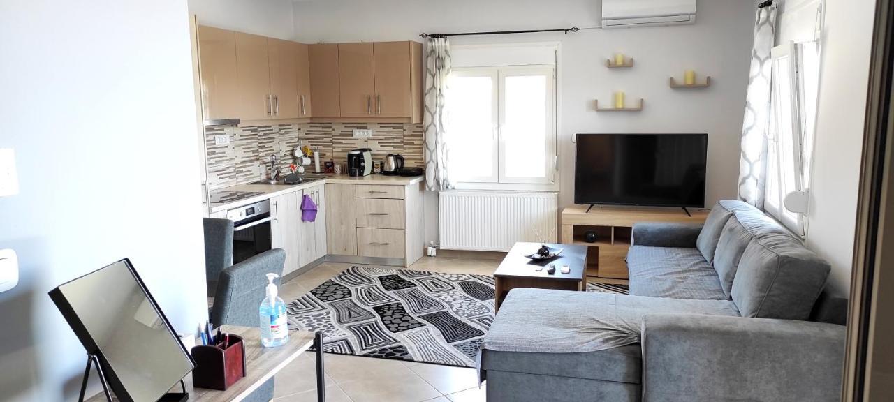 Appartement Spiros - Full Renovated House 2022 à Mármaron Extérieur photo