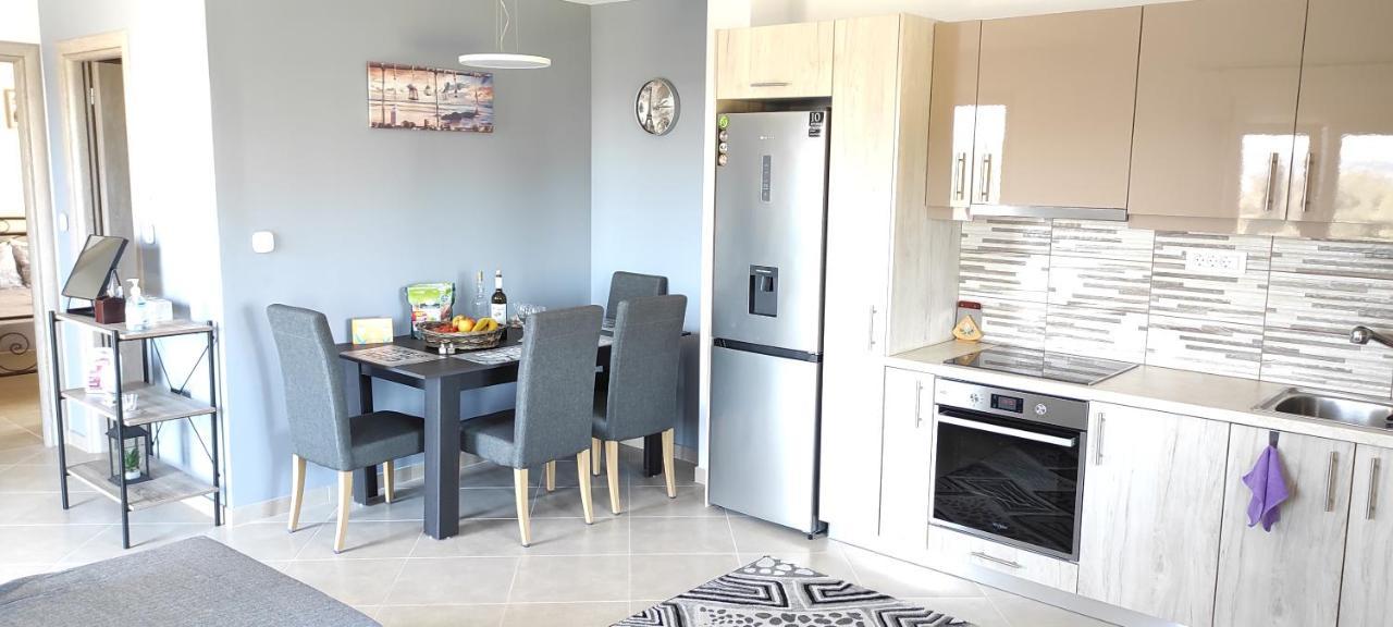 Appartement Spiros - Full Renovated House 2022 à Mármaron Extérieur photo