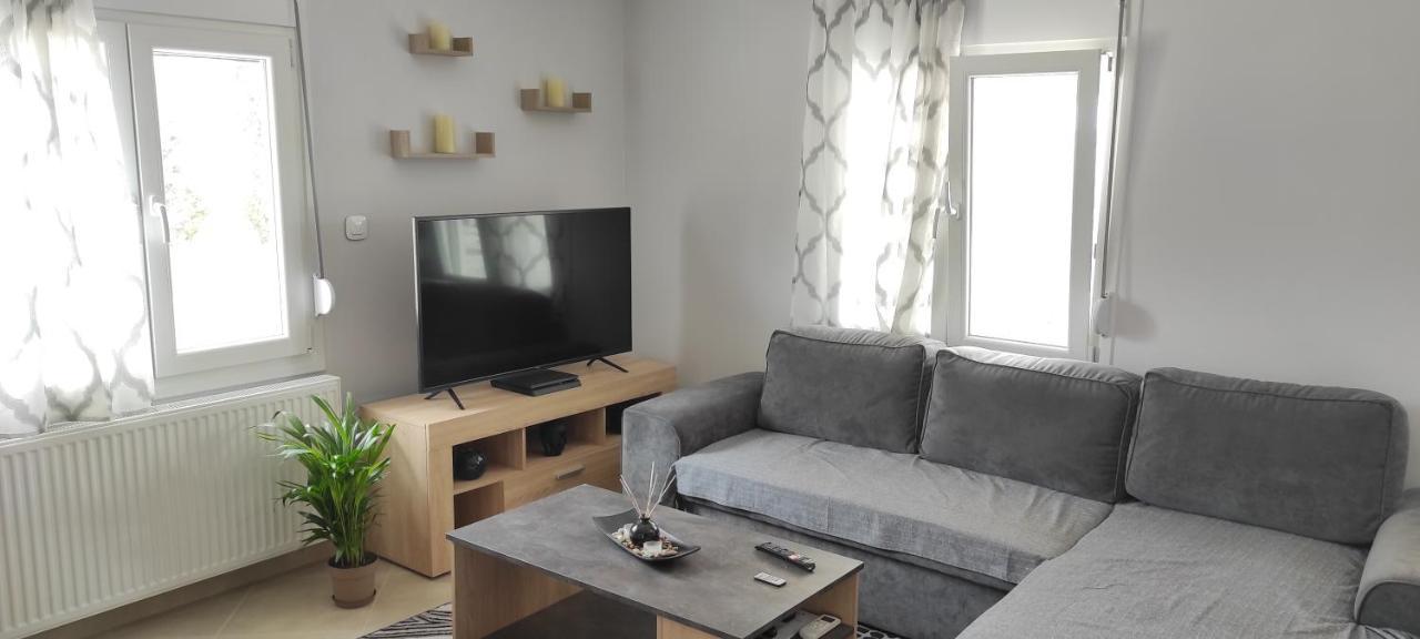 Appartement Spiros - Full Renovated House 2022 à Mármaron Extérieur photo